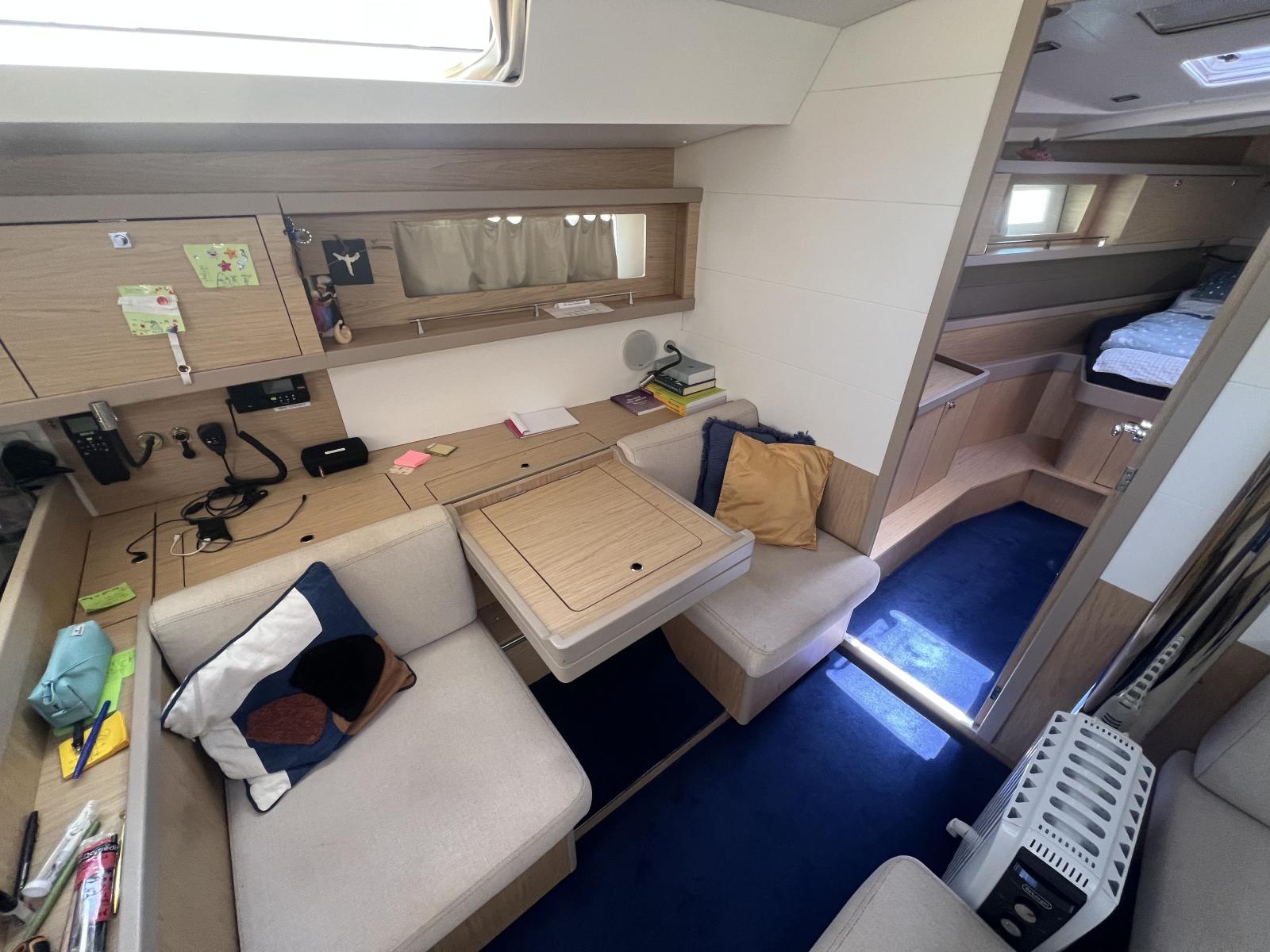 VVxoJ_beneteau_oceanis_45_la_grande_motteimg_6018.jpg
