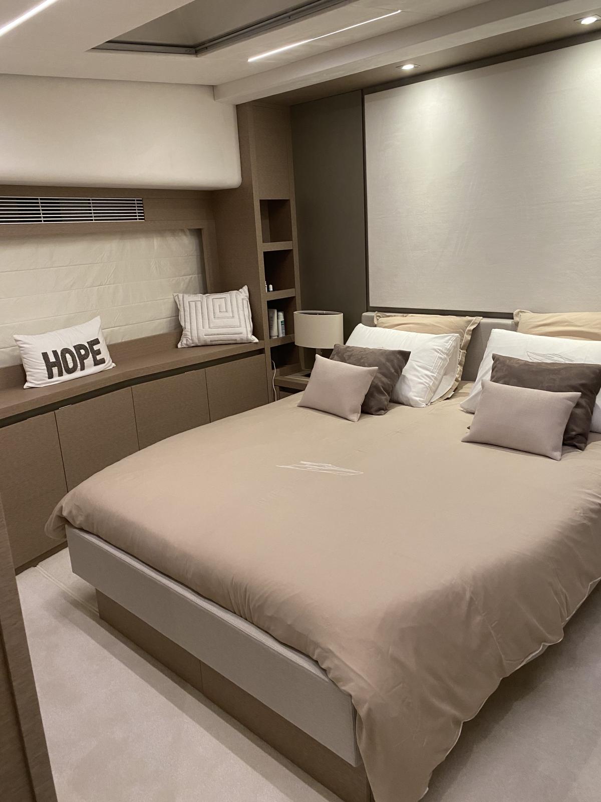 jeanneau_prestige_680_-_la_grande_motte_28_.jpg