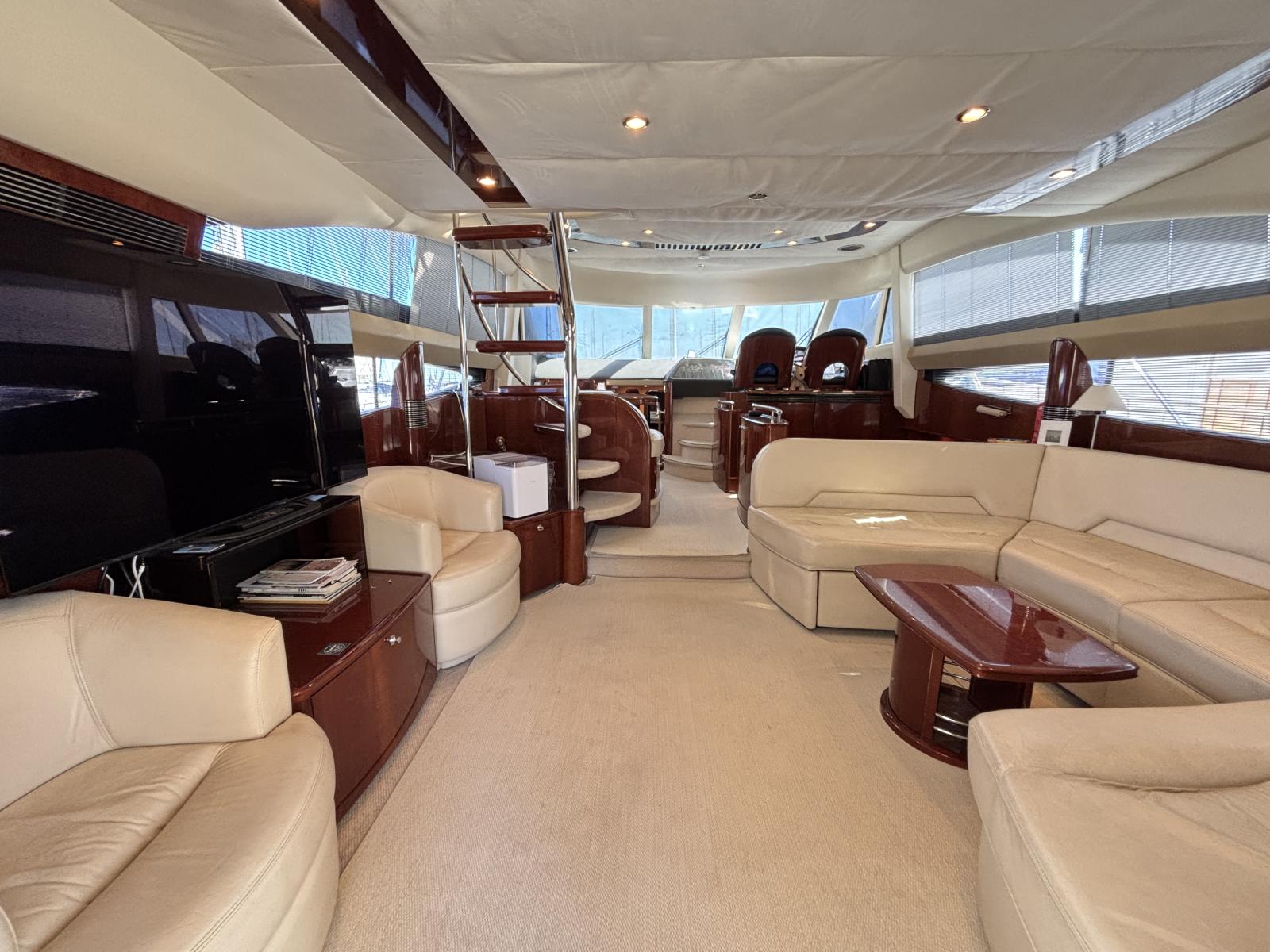 princess_57_fly_-_la_grande_motte_12_.jpg