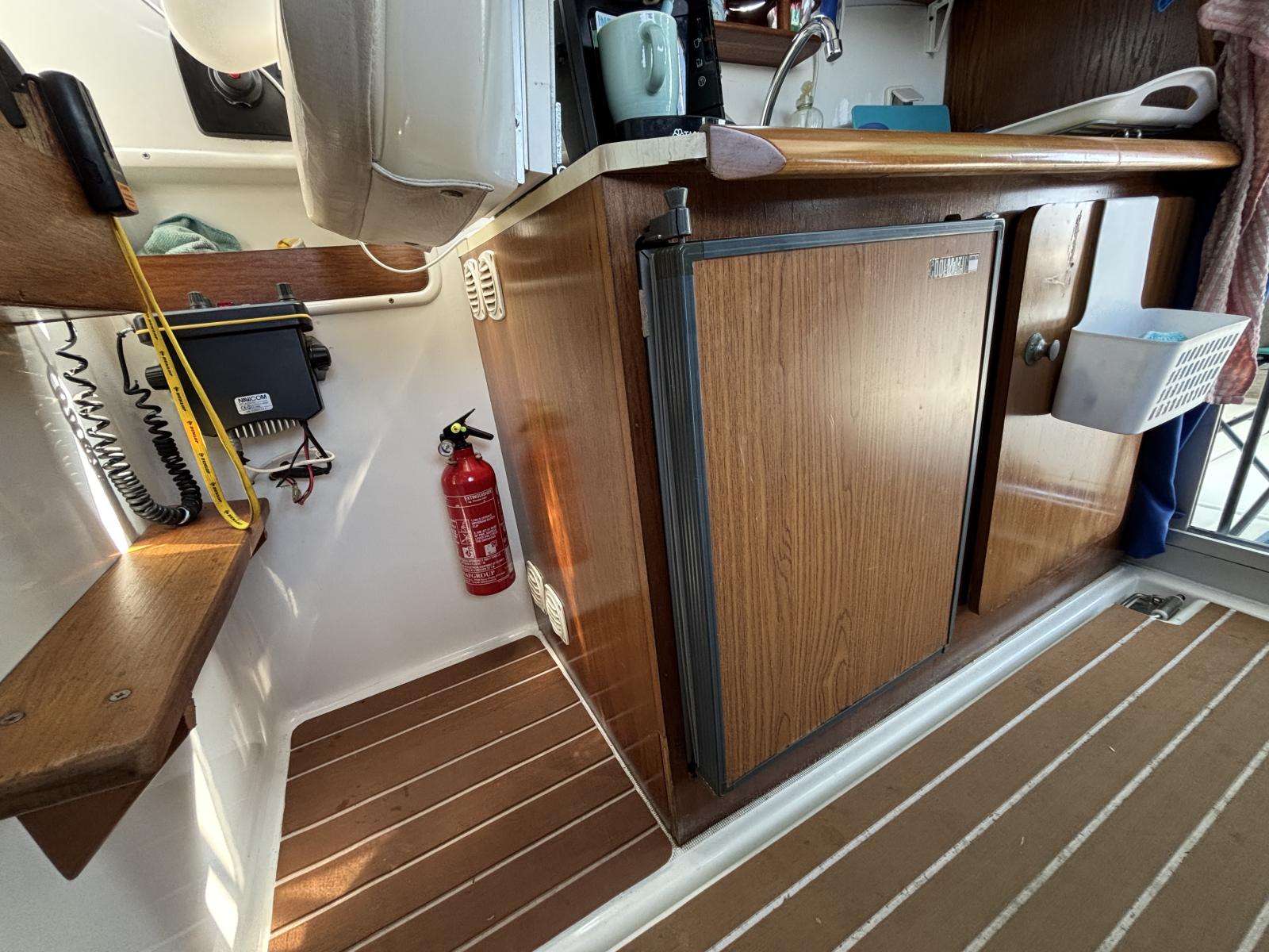 jeanneau_merry_fisher_750_cr_-_port_camargue_19_.jpg