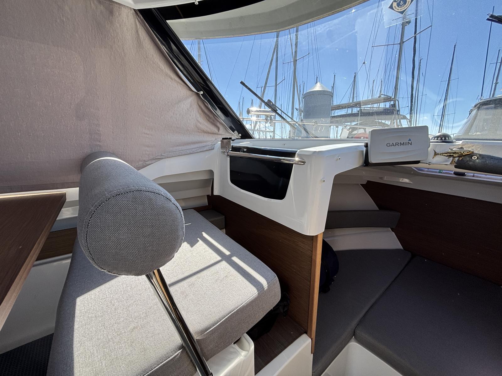 jeanneau_merry_fisher_795_-_port_camargue_18_.jpg