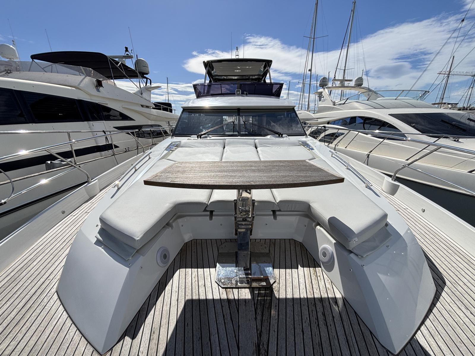 jeanneau_prestige_590_fly_-_la_grande_motte_55_.jpg