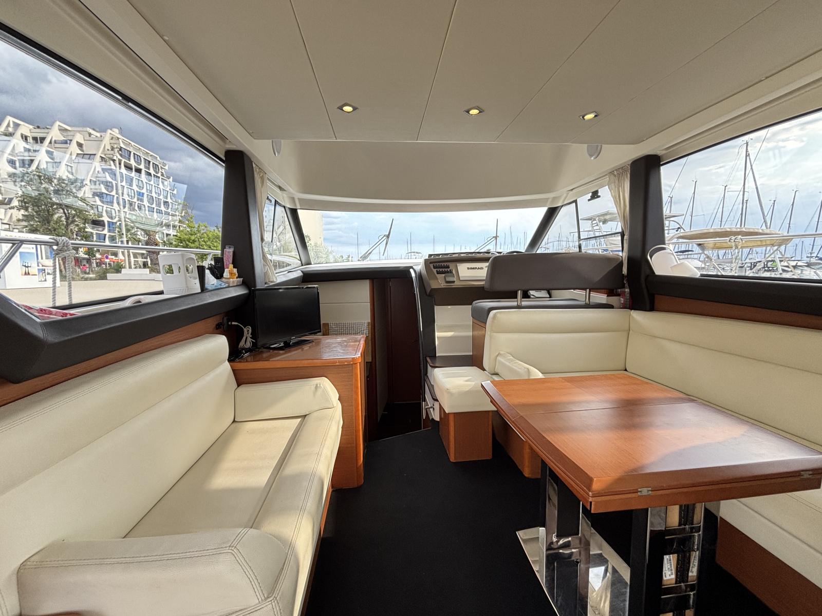 jeanneau_prestige_400_fly_-_la_grande_motte_59_.jpg