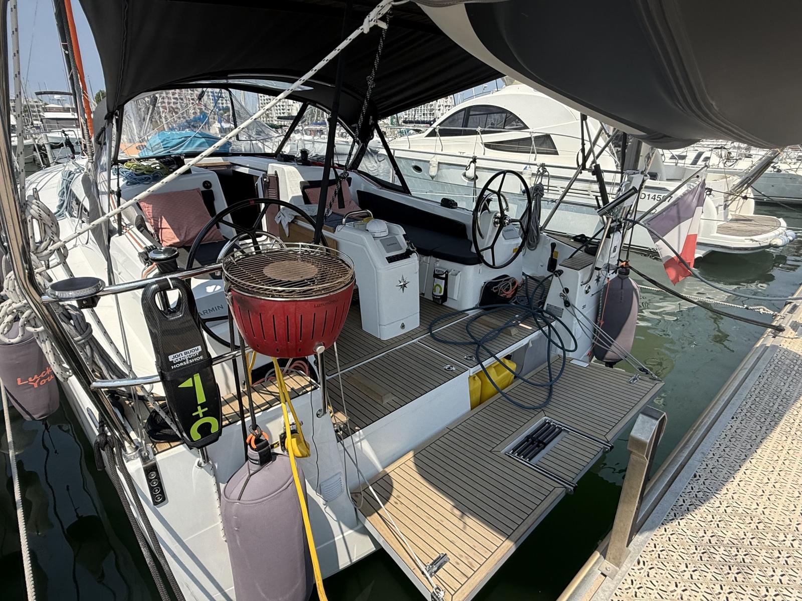 fLpXt_sun_odyssey_410_la_grande_motteimg_7567.jpg