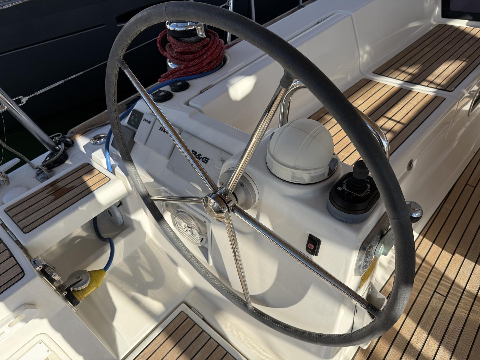 aCtE4_oceanis_48_la_grande_motteimg_8486.jpg