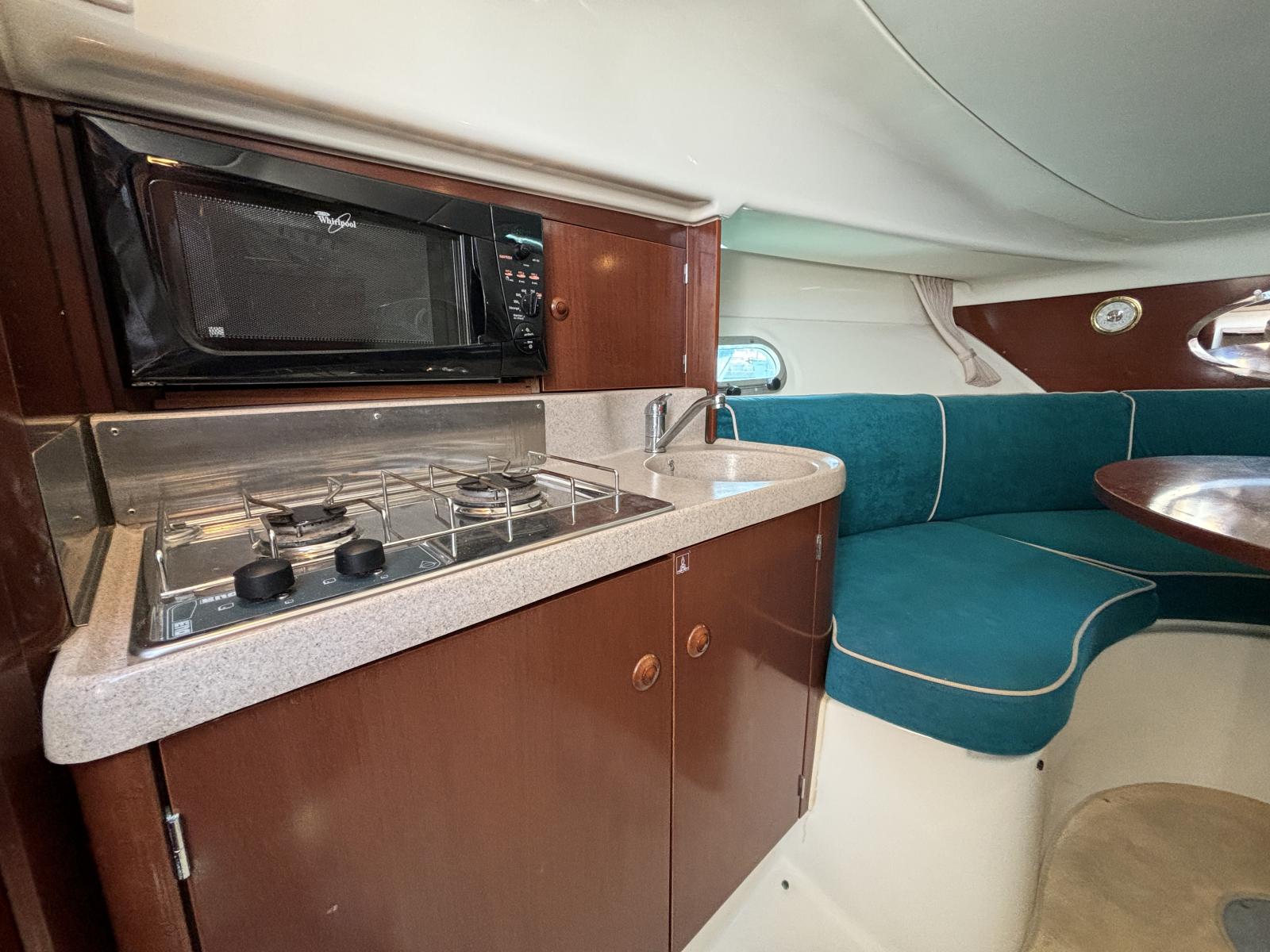 MXVMC_jeanneau_leader_805_-_port_camargue_-_bateau_a_vendre_7_.jpg