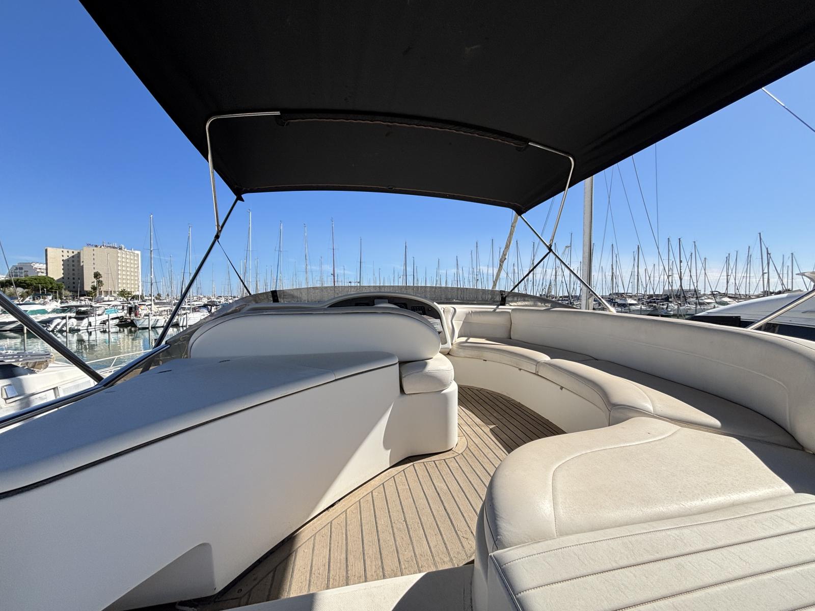 azimut_50_-_la_grande_motte_13_.jpg