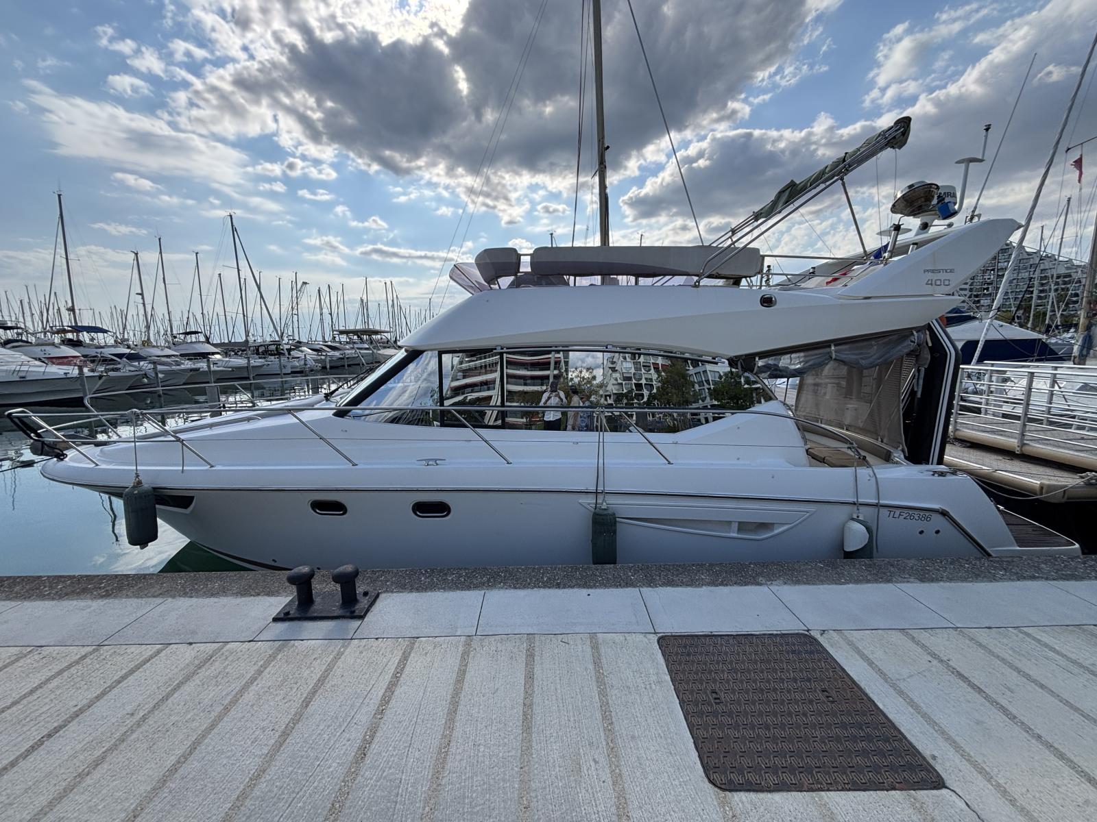 jeanneau_prestige_400_fly_-_la_grande_motte_40_.jpg