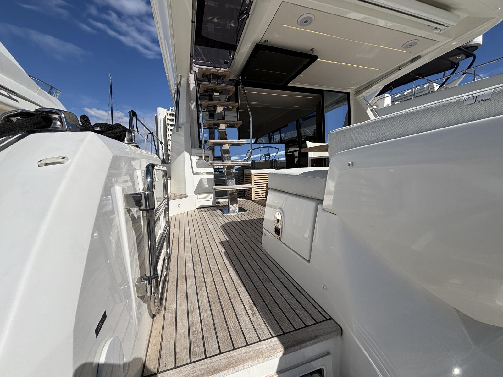 jeanneau_prestige_590_fly_-_la_grande_motte_20_.jpg