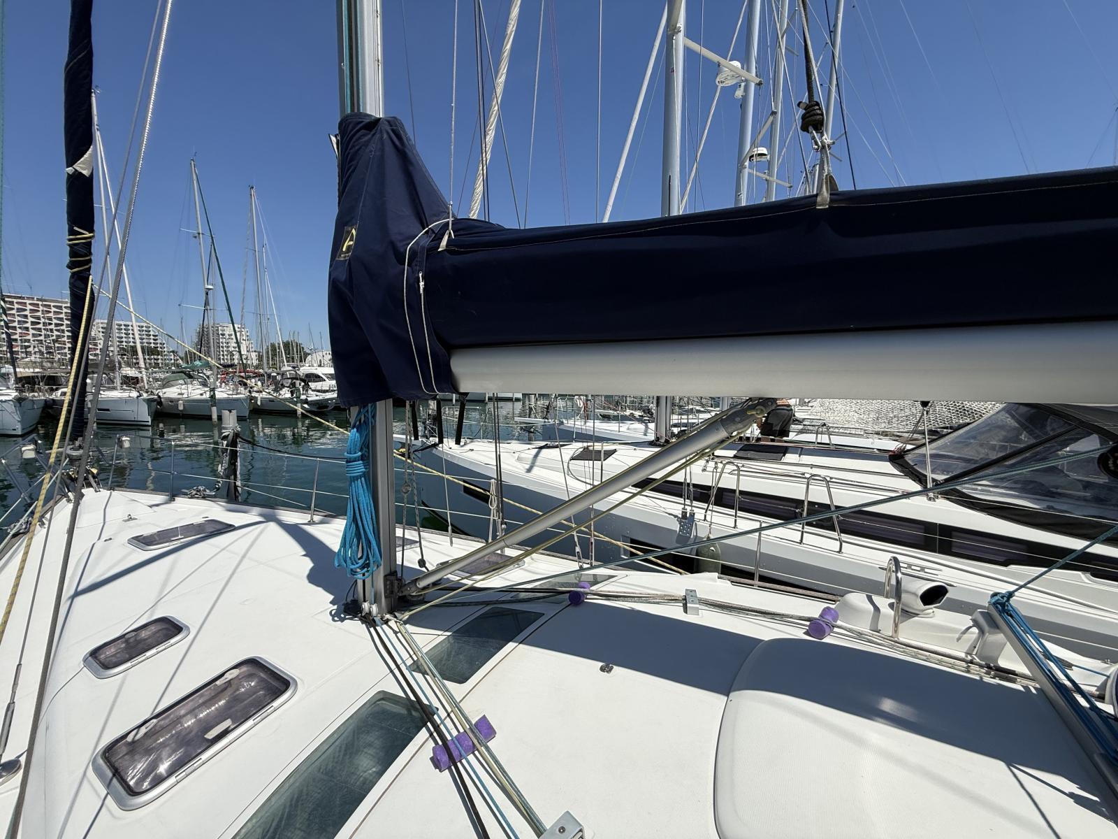 T1svM_beneteau_oceanis_423_la_grande_motteimg_6454.jpg