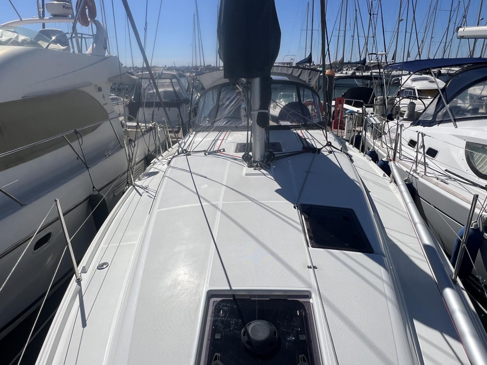 HRMnr_sun_odyssey_380_la_grande_motteimg_6088.jpg