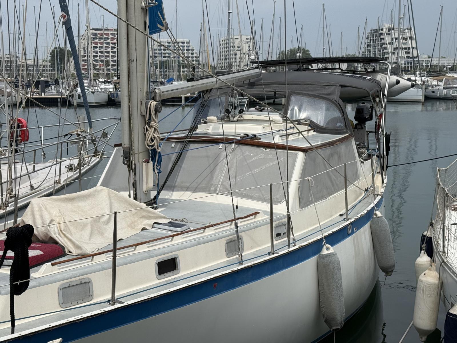 kO1Iu_wauquiez_antigua_37_la_grande_motteimg_7727.jpg