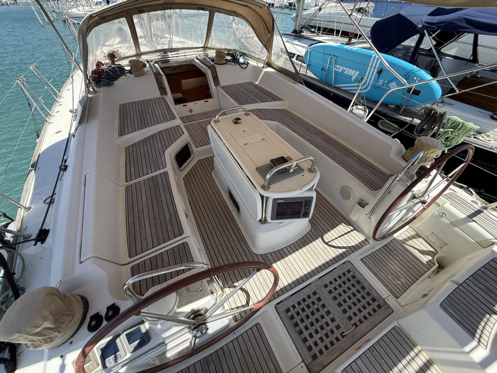 THpcz_jeanneau_yacht_53_la_grande_motteimg_7180.jpg