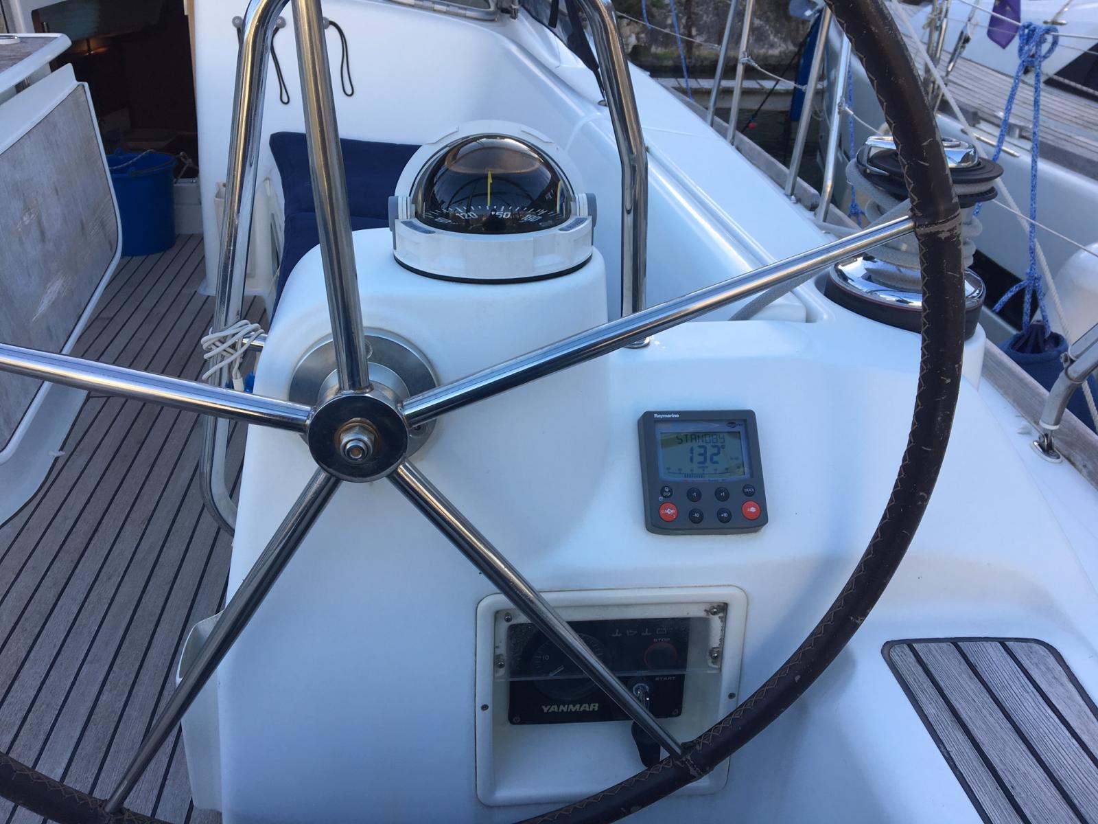 OpmmT_oceanis_40_la_grande_mottebarre_d.jpg