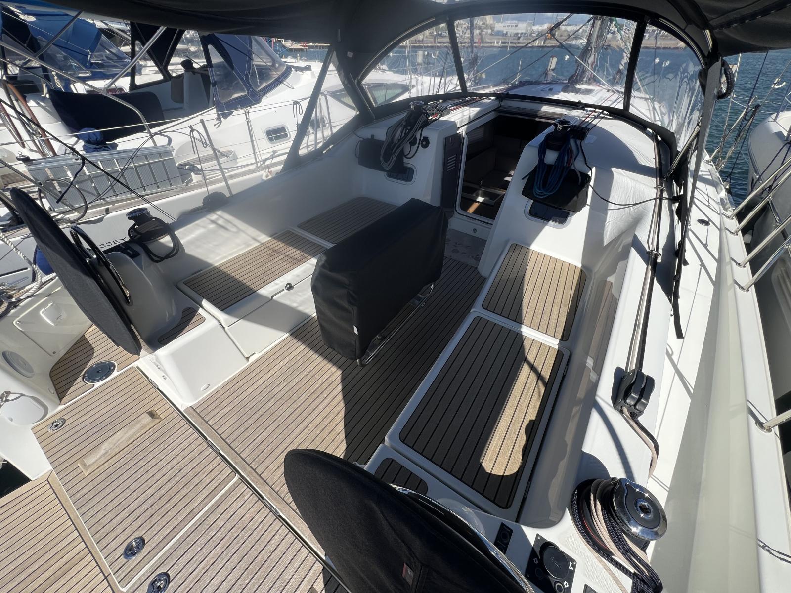 NDuZI_sun_odyssey_380_la_grande_motteimg_6081.jpg