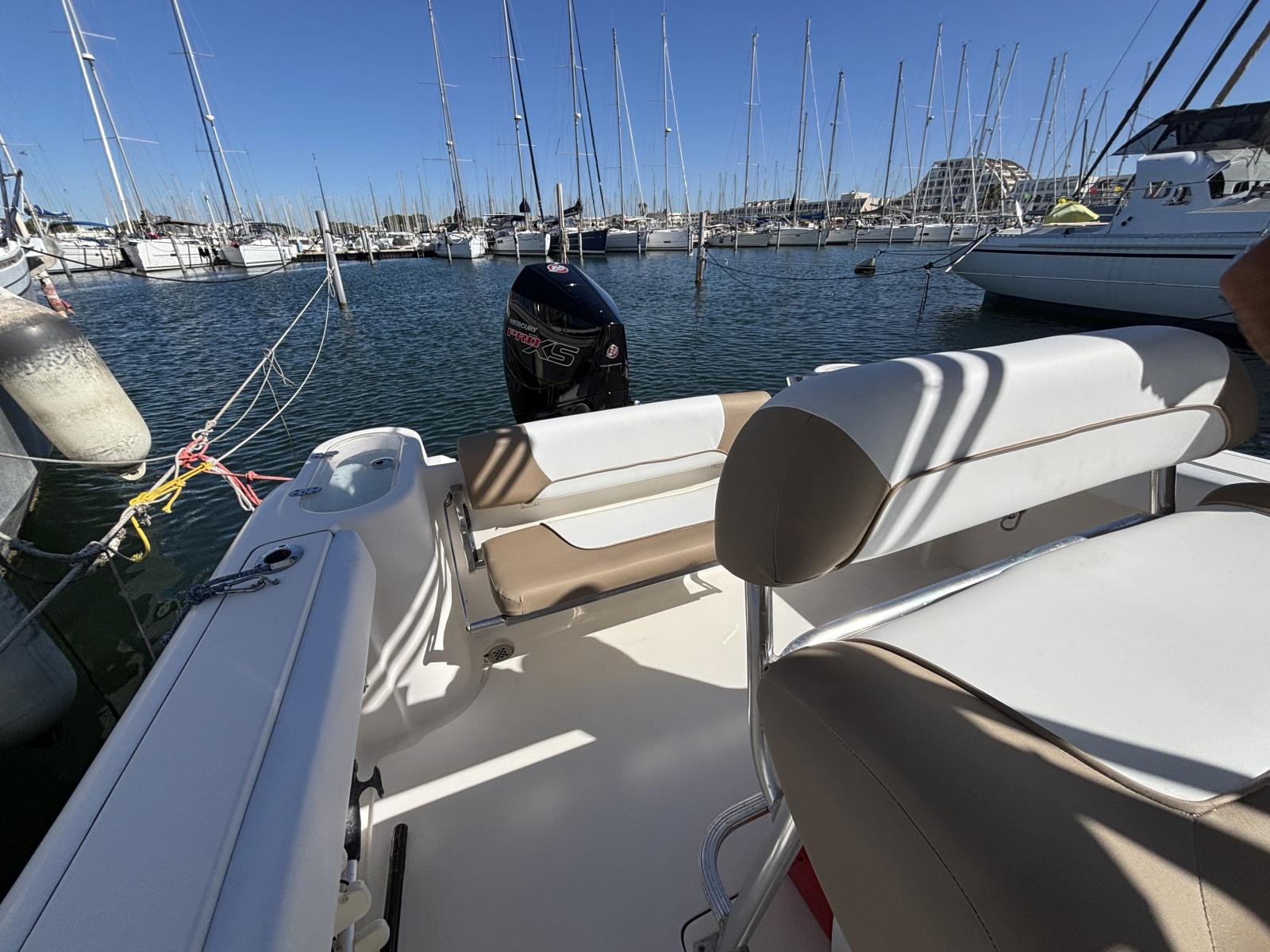 key_west_244_cc_blue_water_-_port_camargue_56_.jpg
