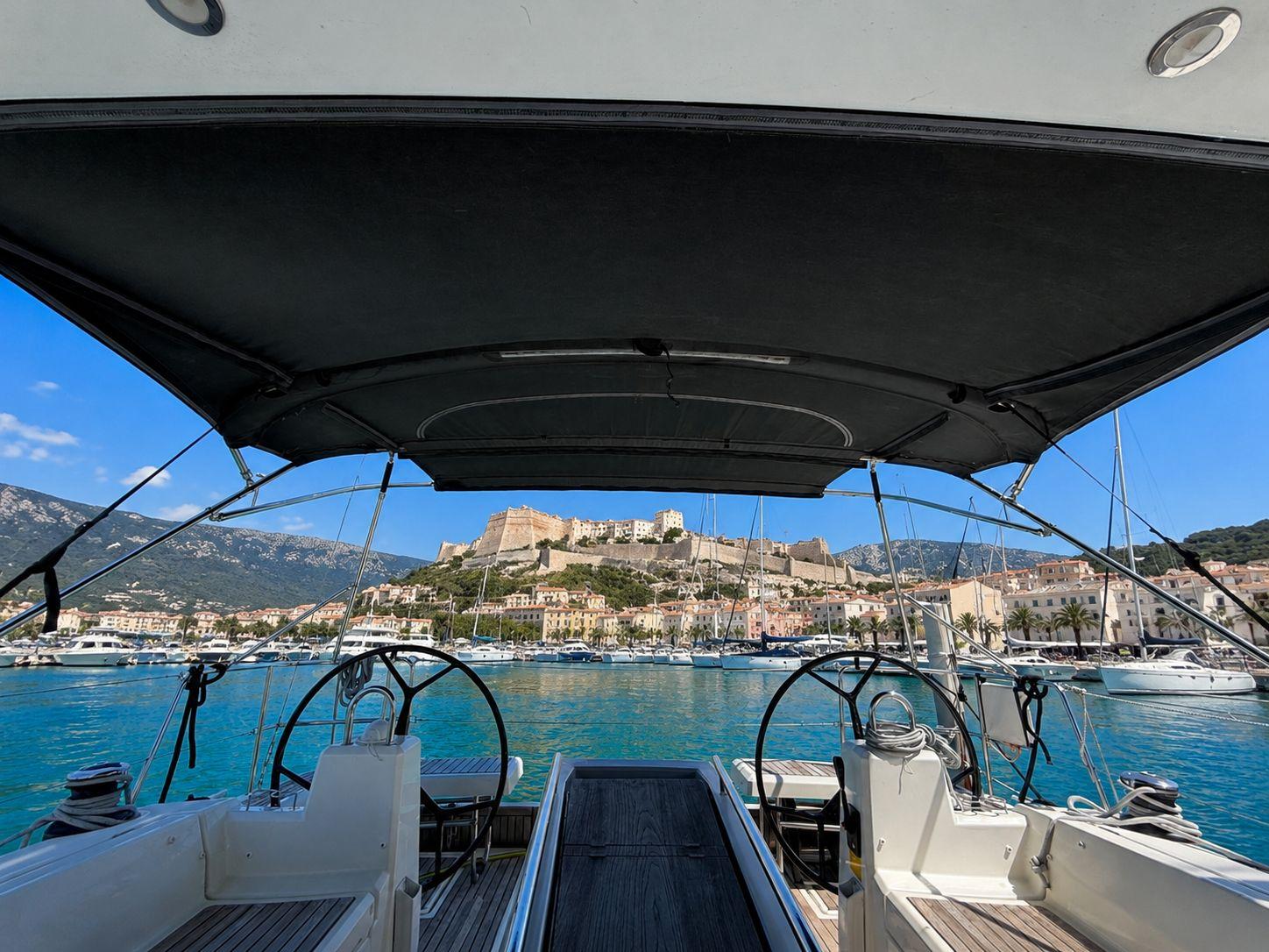 wlPBT_oceanis_41_la_grande_motte.jpg