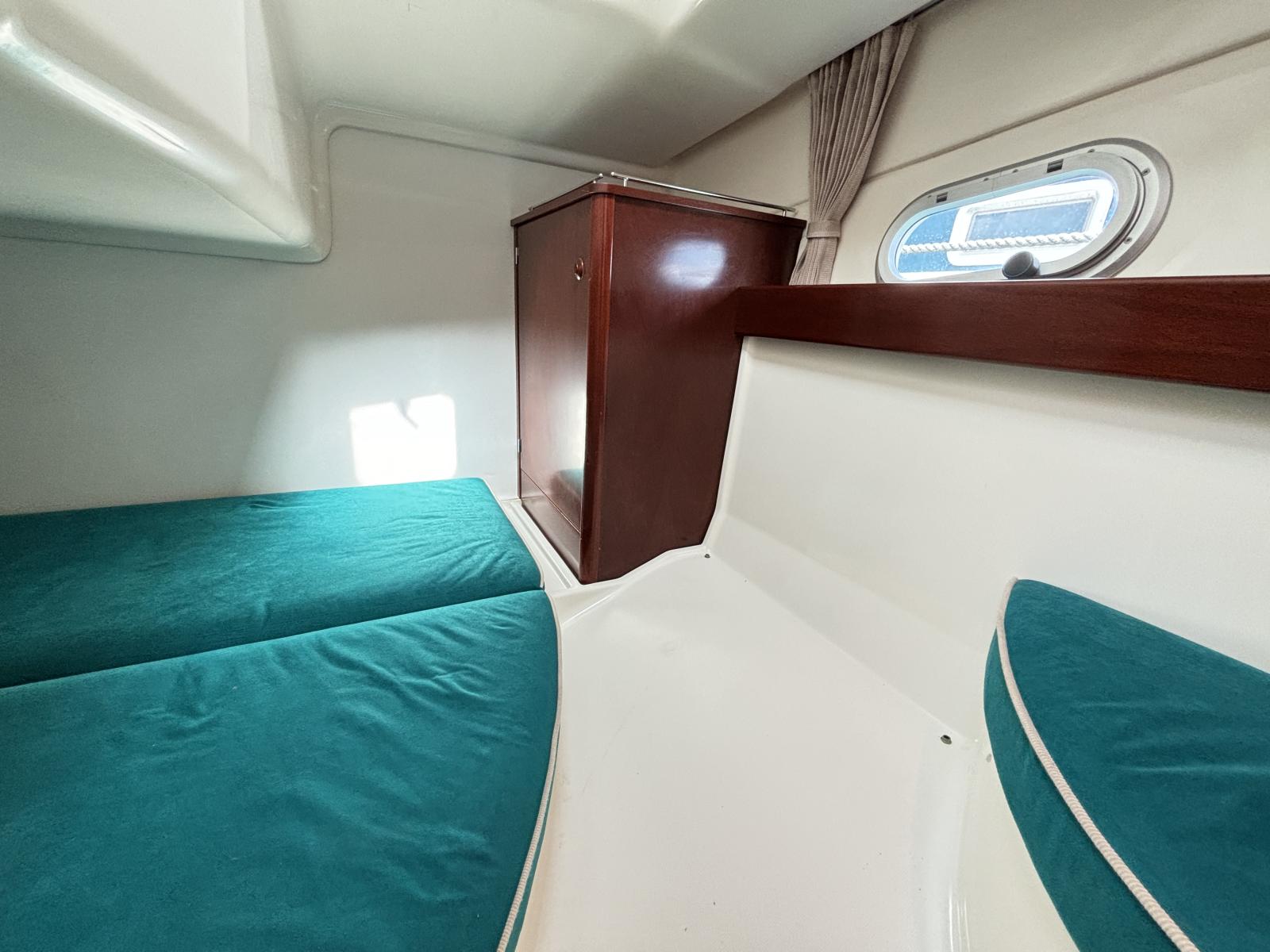 bO1x0_jeanneau_leader_805_-_port_camargue_-_bateau_a_vendre_20_.jpg