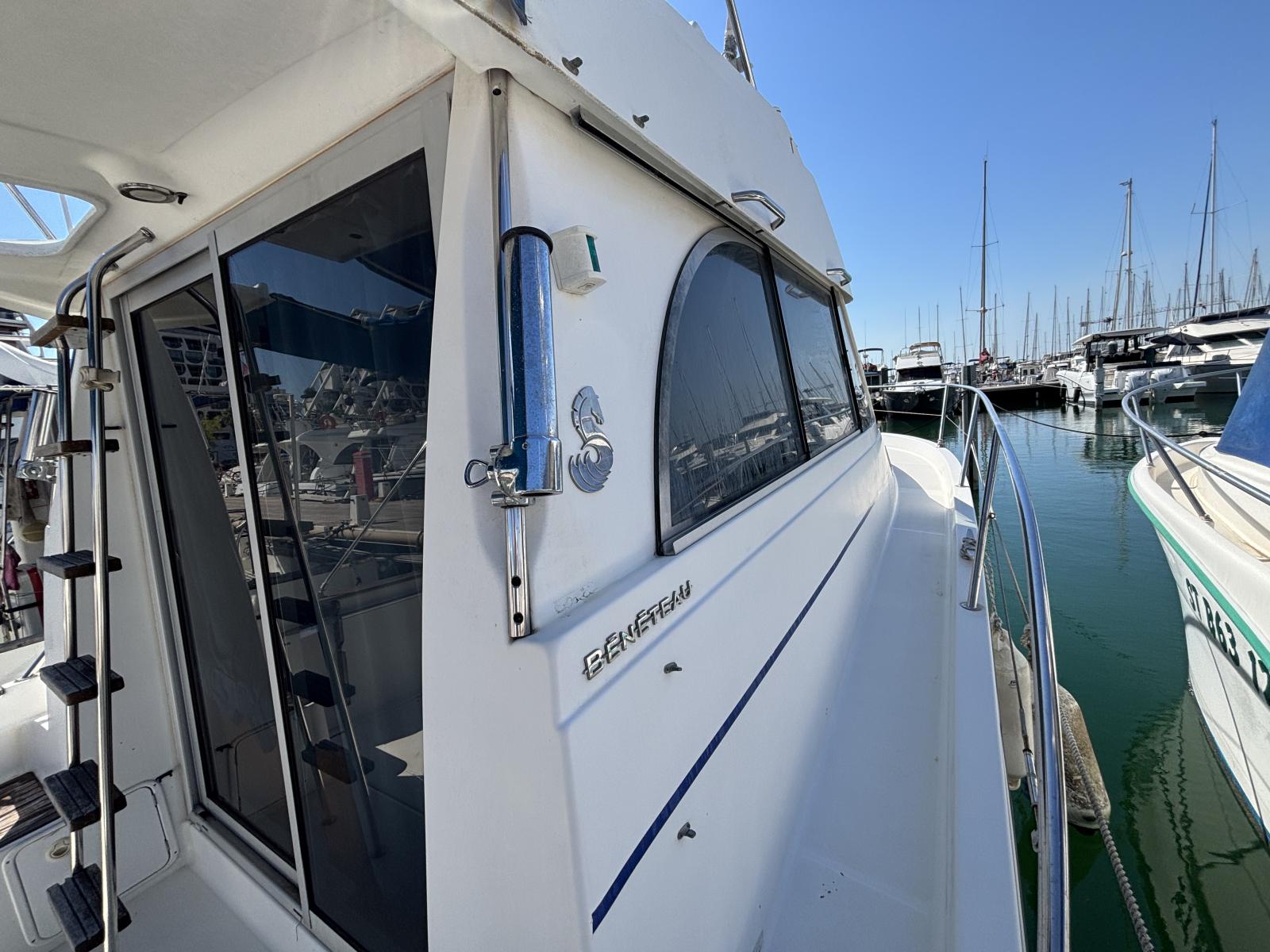 beneteau_antares_serie_9_-_la_grande_motte_11_.jpg