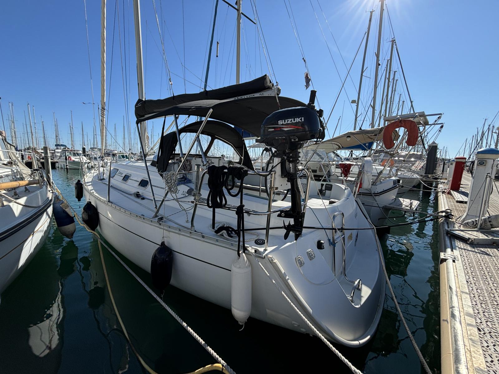 4MPAJ_beneteau_oceanis_321_-_la_grande_motte_122_.jpg