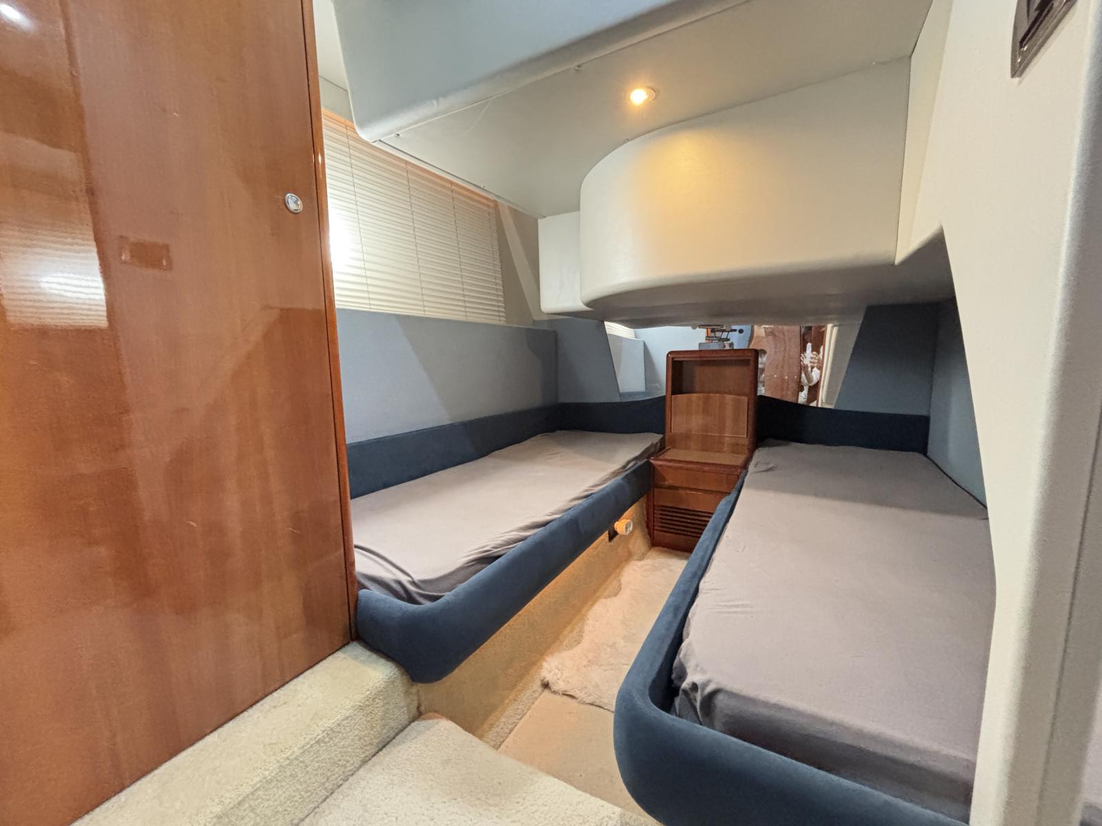 azimut_50_-_la_grande_motte_40_.jpg