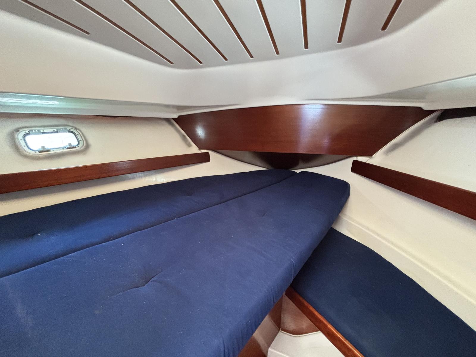 beneteau_antares_serie_9_-_la_grande_motte_31_.jpg