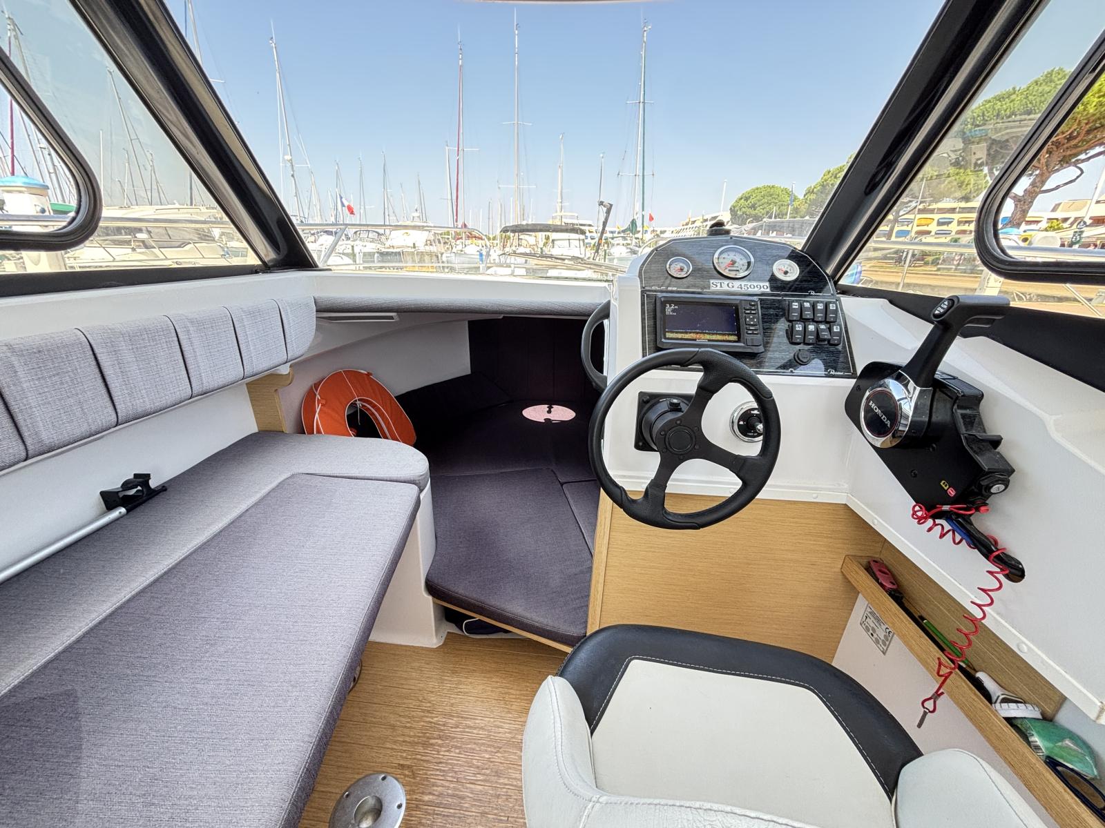 ranieri_22_clf_-_port_camargue_8_.jpg