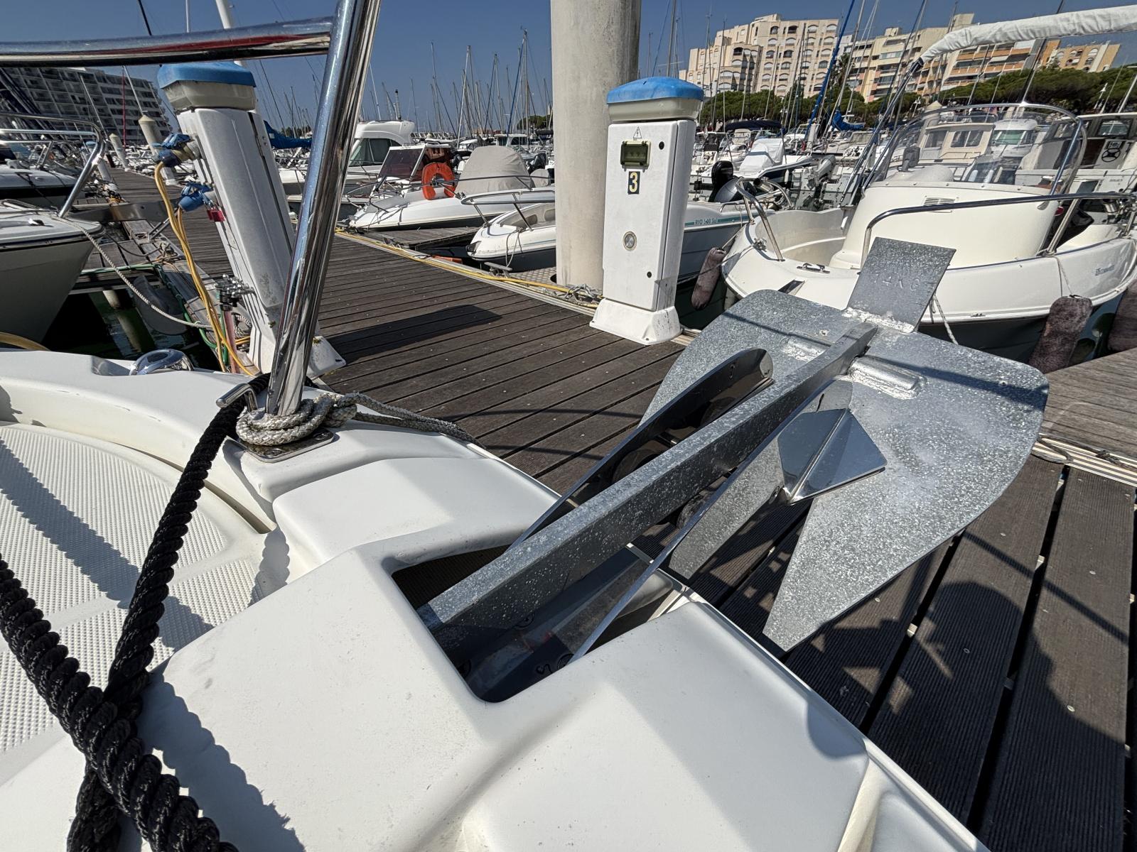 jeanneau_merry_fisher_895_-_carnon_30_.jpg
