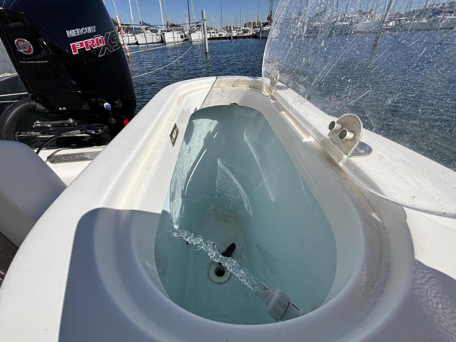 key_west_244_cc_blue_water_-_port_camargue_60_.jpg