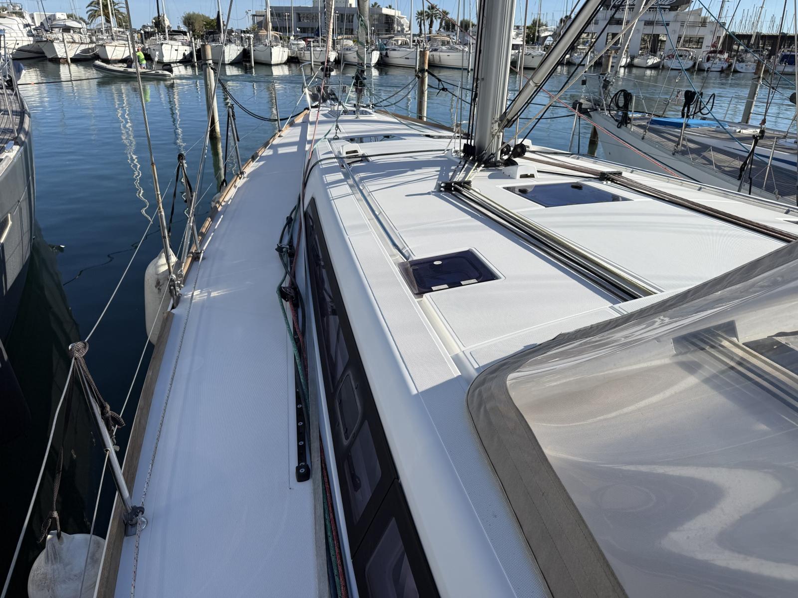 DdihM_oceanis_48_la_grande_motteimg_8467.jpg