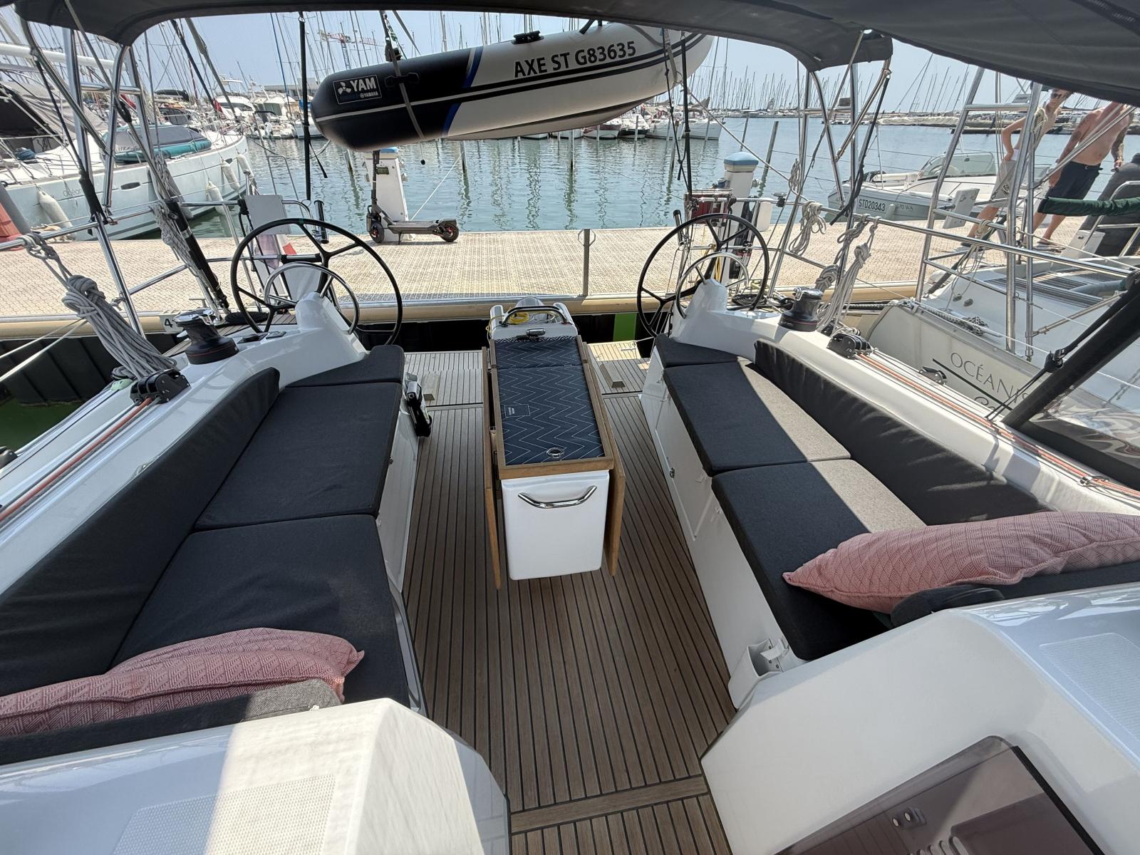 DABCS_sun_odyssey_410_la_grande_motteimg_7570.jpg