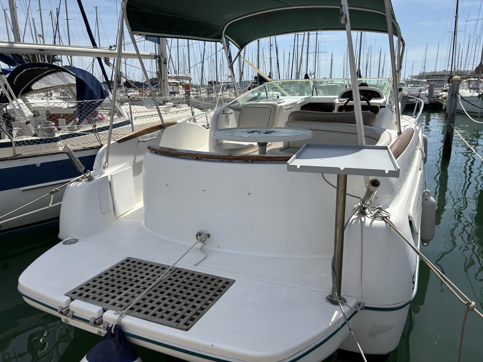dHCup_jeanneau_leader_805_-_port_camargue_-_bateau_a_vendre_43_.jpg
