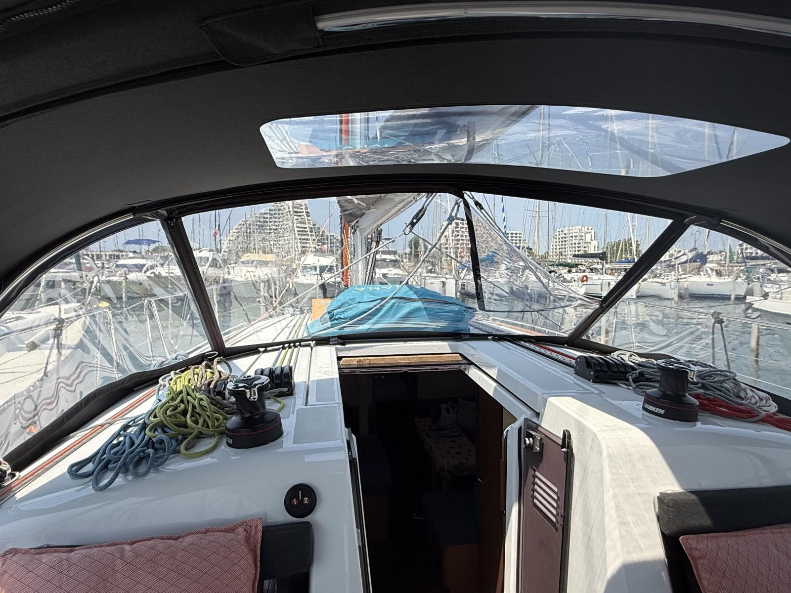 Z8fdV_sun_odyssey_410_la_grande_motteimg_7585.jpg