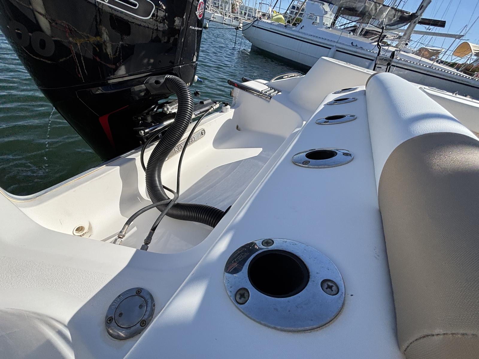 key_west_244_cc_blue_water_-_port_camargue_51_.jpg