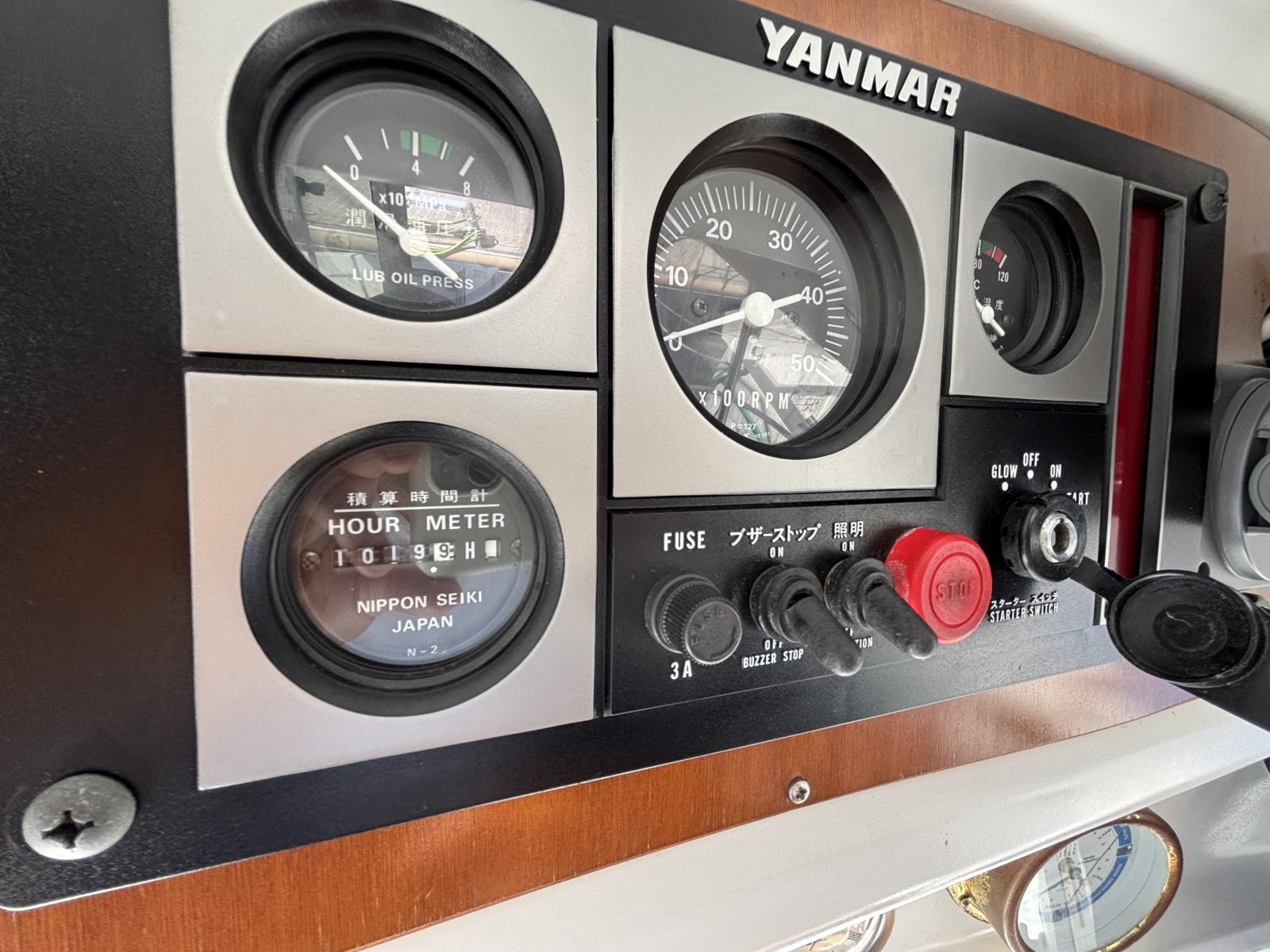 beneteau_antares_serie_9_-_la_grande_motte_22_.jpg