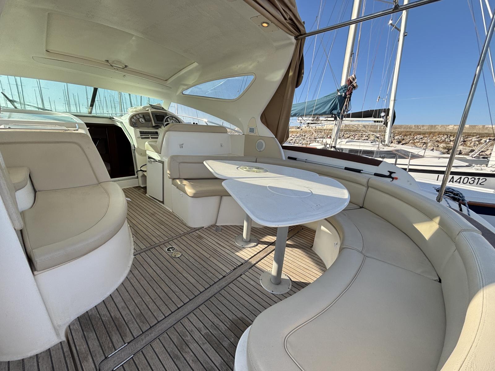 jeanneau_prestige_34_-_palavas_22_.jpg