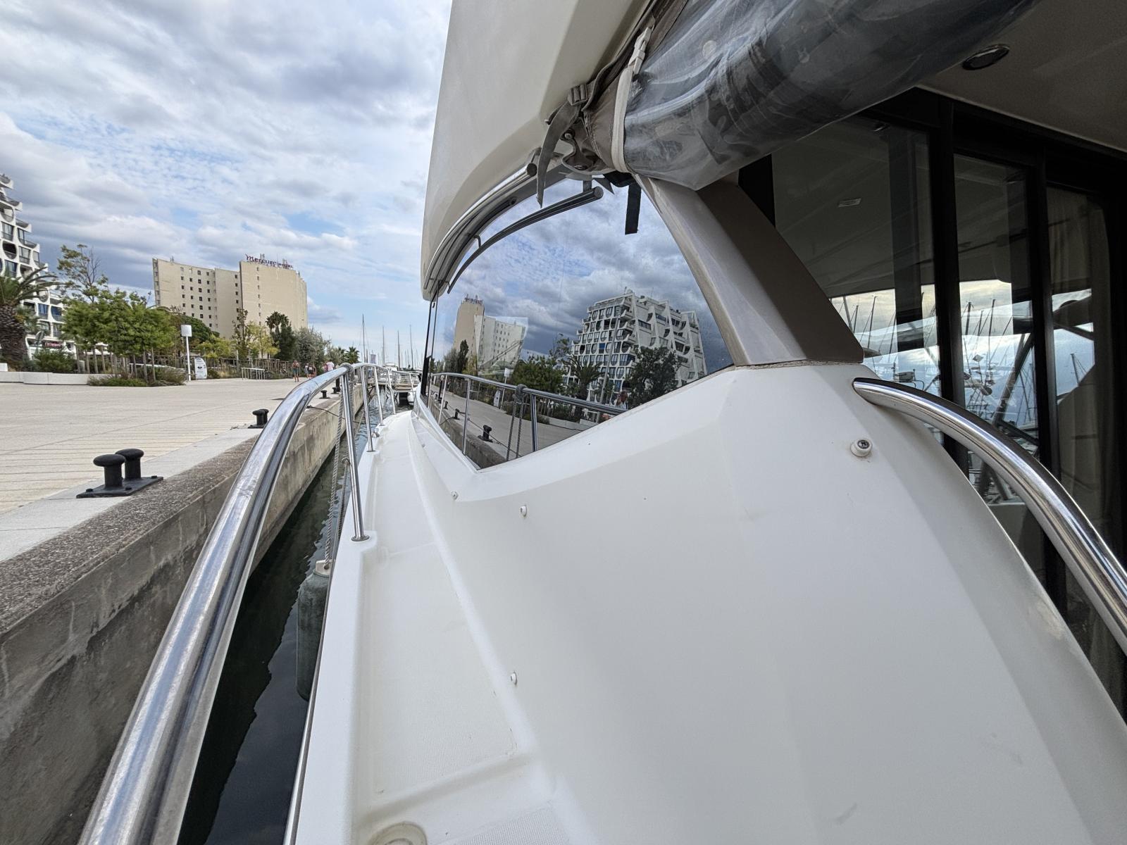 jeanneau_prestige_400_fly_-_la_grande_motte_46_.jpg