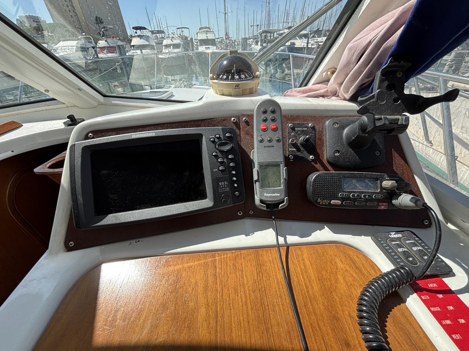 beneteau_antares_serie_9_-_la_grande_motte_21_.jpg