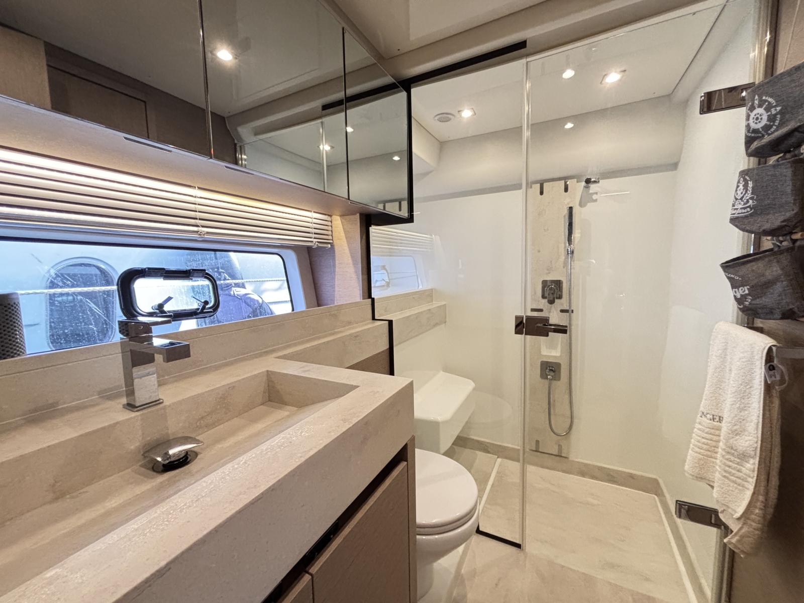 jeanneau_prestige_590_fly_-_la_grande_motte_26_.jpg