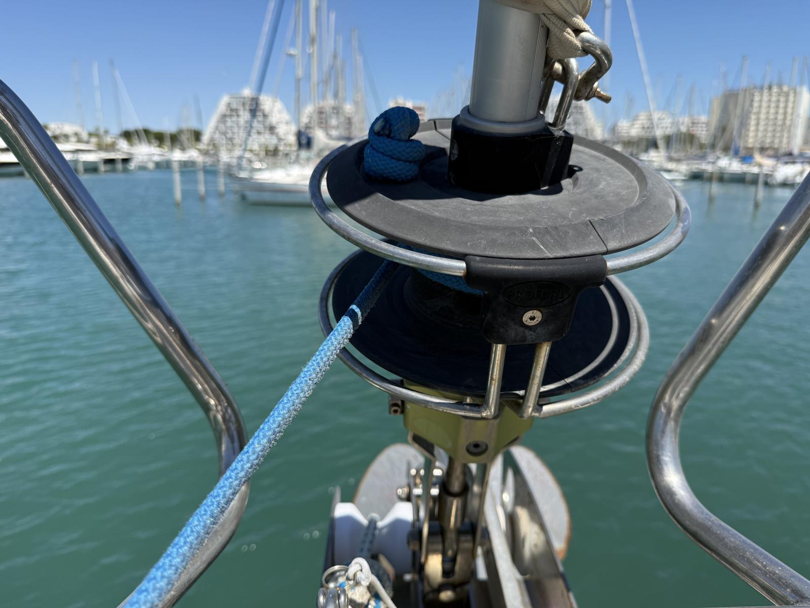 imEdm_jeanneau_yacht_53_la_grande_motteimg_7193.jpg