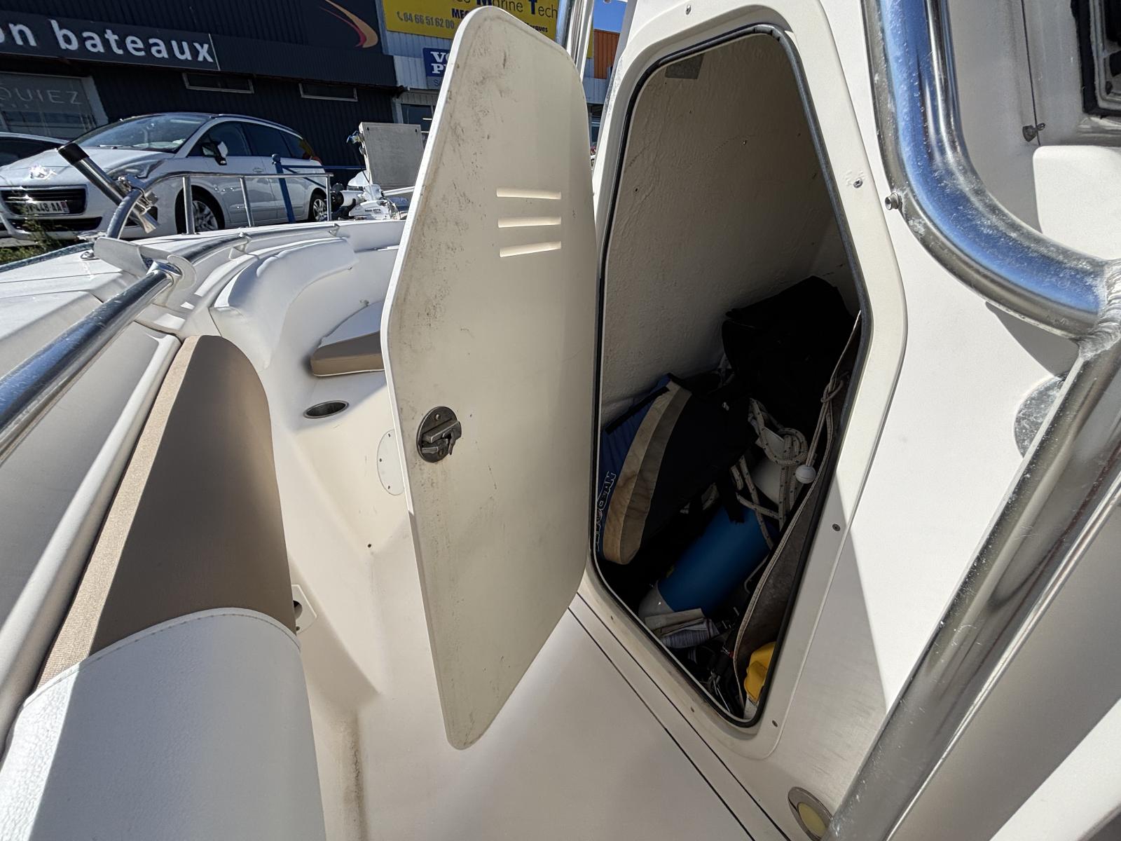 key_west_244_cc_blue_water_-_port_camargue_35_.jpg