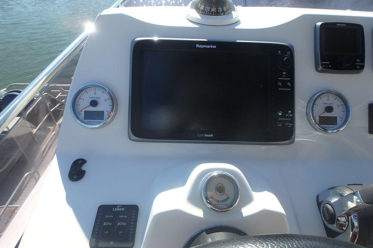 jeanneau_prestige_450_-_port_camargue_34_.jpg