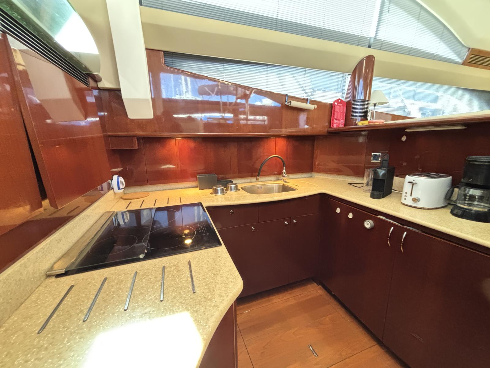 princess_57_fly_-_la_grande_motte_18_.jpg