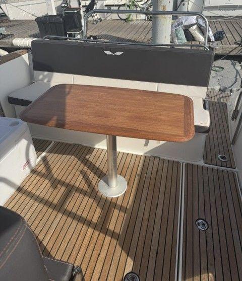 beneteau_flyer_8.8_sundeck_-_port_camargue_2_.jpeg