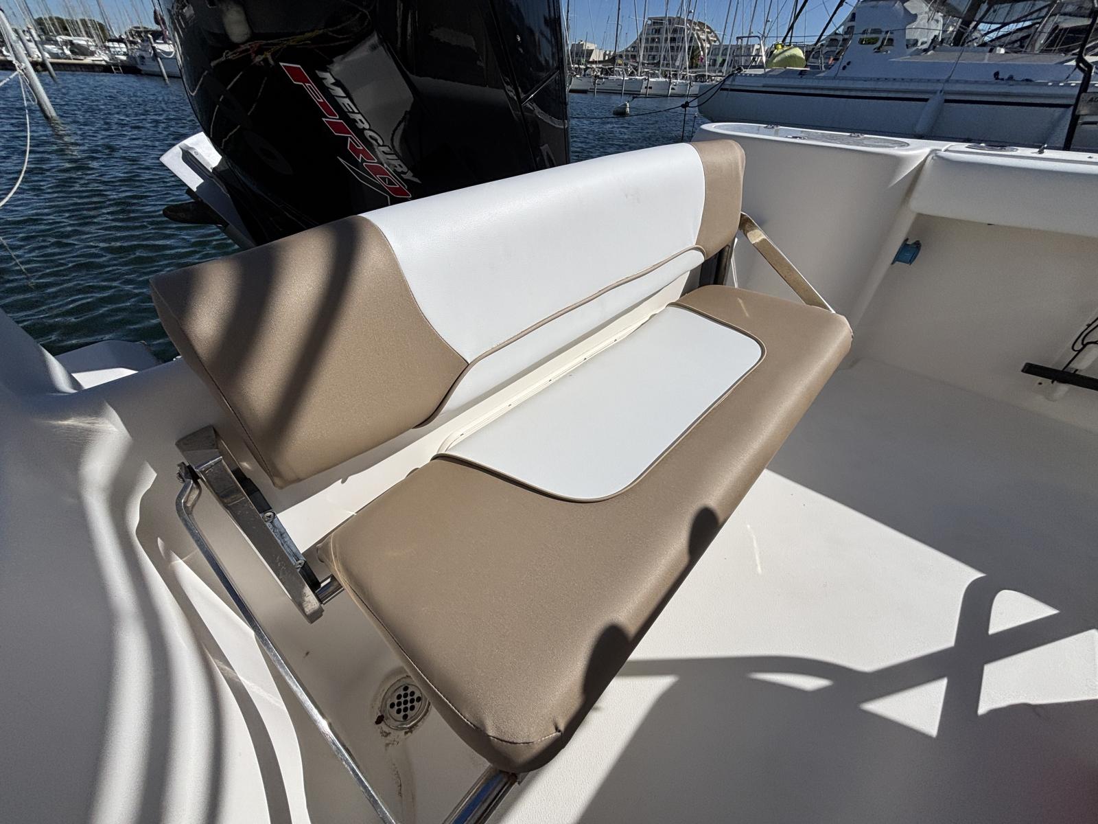 key_west_244_cc_blue_water_-_port_camargue_21_.jpg