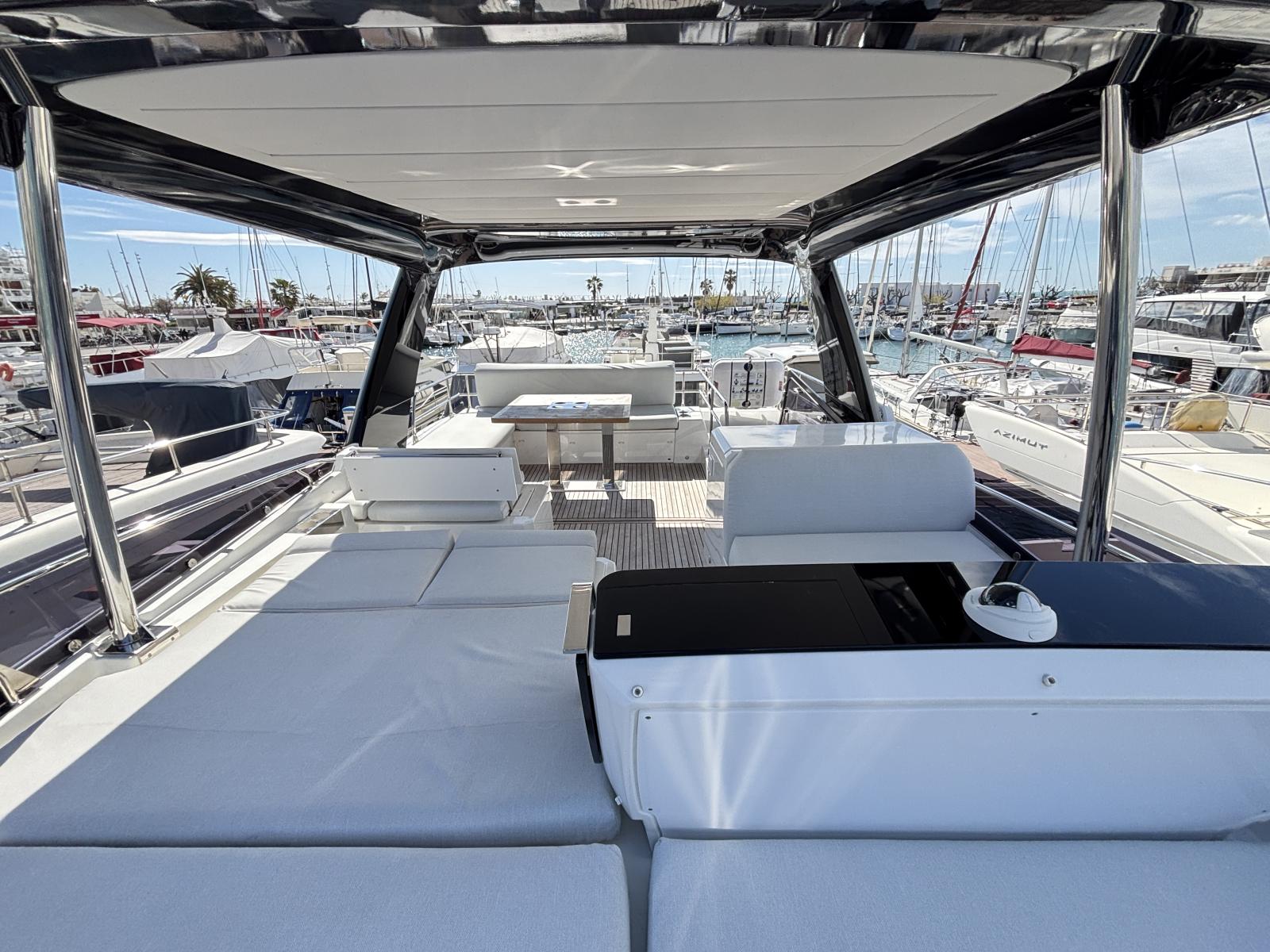 jeanneau_prestige_590_fly_-_la_grande_motte_68_.jpg