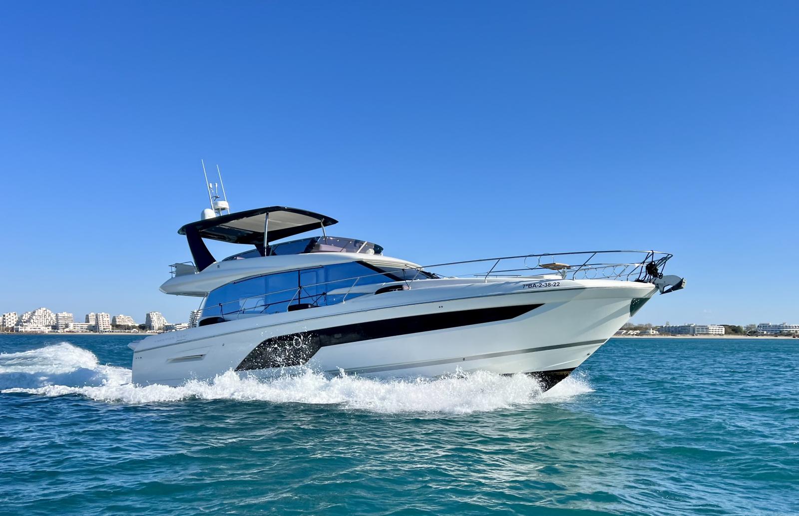 jeanneau_prestige_590_fly_-_la_grande_motte_00_.jpg