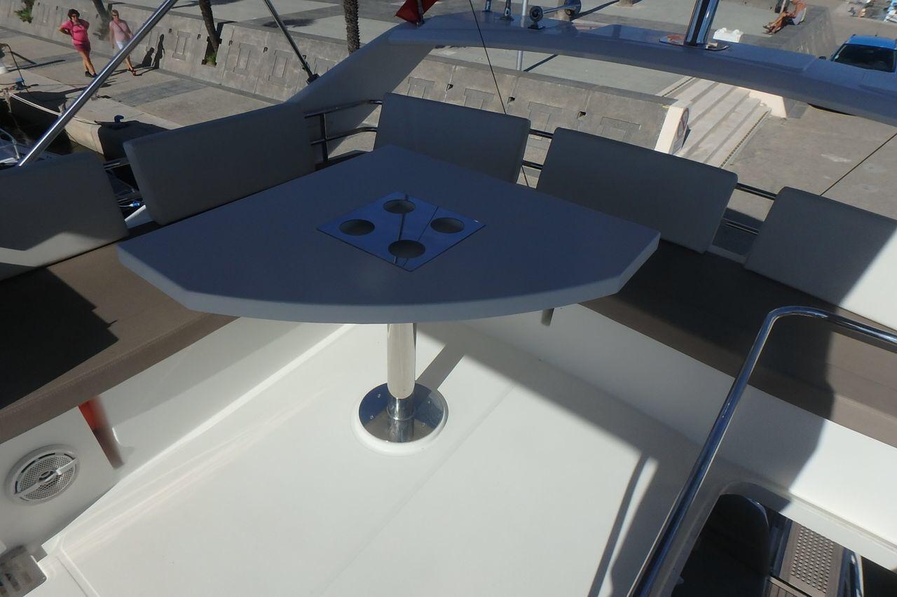 jeanneau_prestige_450_-_port_camargue_40_.jpg