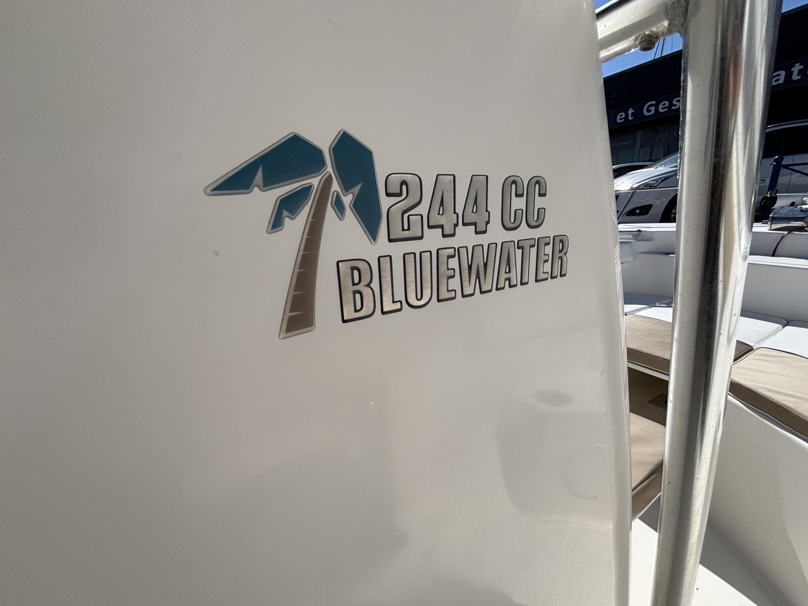 key_west_244_cc_blue_water_-_port_camargue_26_.jpg