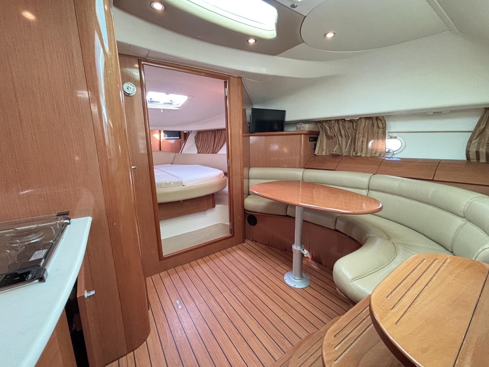 jeanneau_prestige_34_-_palavas_13_.jpg